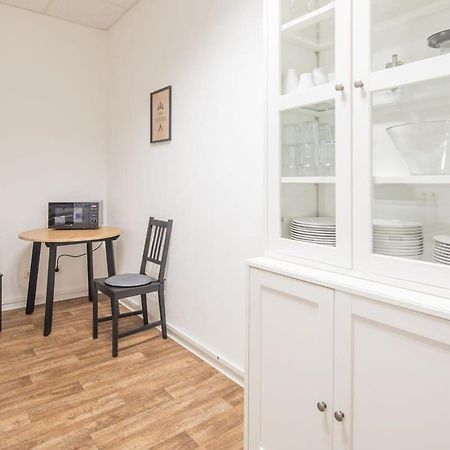 Spacious 2 Bedroom Apartment Хамбург Екстериор снимка